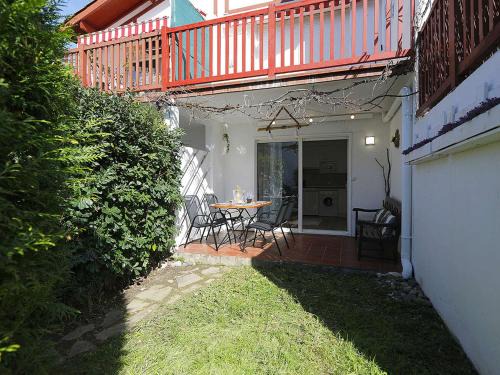 Hendaye Apartment | Appartement Hendaye avec piscine et parking - FR-1-2-443