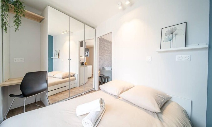 Bussiere - Cadiere Apartment | Appartement Lumière metro Oullins centre Lyon