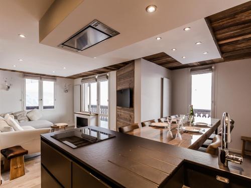 Val-d'Isere Apartment | Appartement rénové lumineux, ski aux pieds, parking & wifi - Val-d'Isère - FR-1-518-97