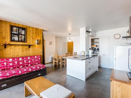 Montchavin Apartment | Appartement récent 4 pièces, 2 terrasses, parking couvert, pied des pistes - FR-1-329-72