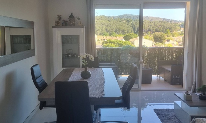 Saint-Cyr-sur-Mer Apartment | Appartement T3 Bord de mer