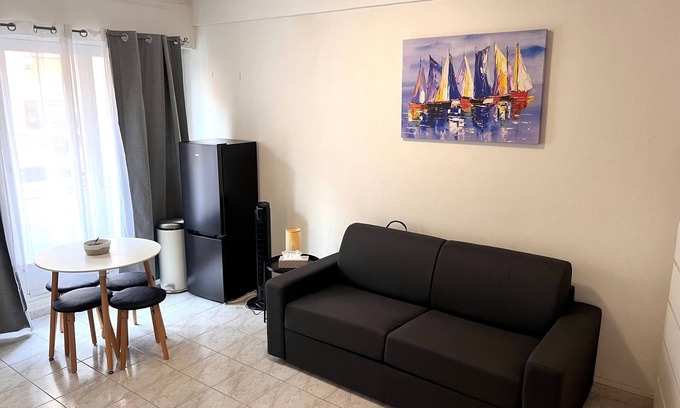 Gambetta Apartment | Appartement Tout Équipé Pour 4 Proche Negresco Nice
