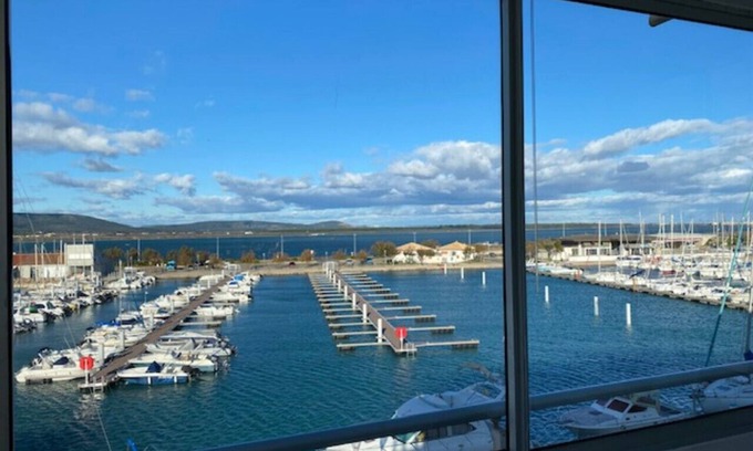 Frontignan Apartment | Appartementavec vue sur le Port Près de la Plage