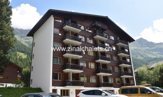 Zinal Apartment | Appartment in a building in Zinal - 1 double bed in the living room (160x200) - kitchen - 1 bathroom