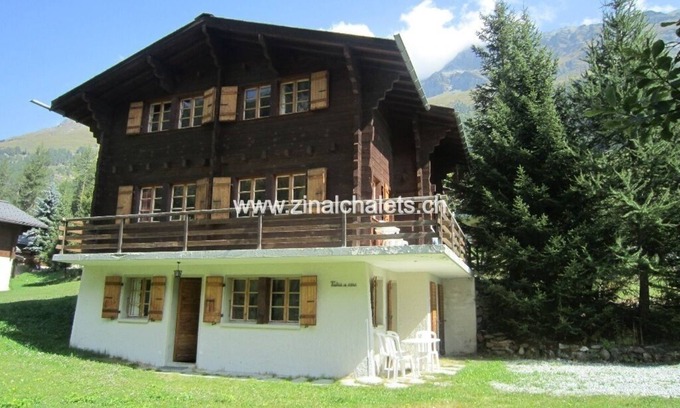 Zinal Apartment | Appartment in a chalet in Zinal - 3 bedrooms with 2 beds - 2 beds in the living room - TV broadcasti