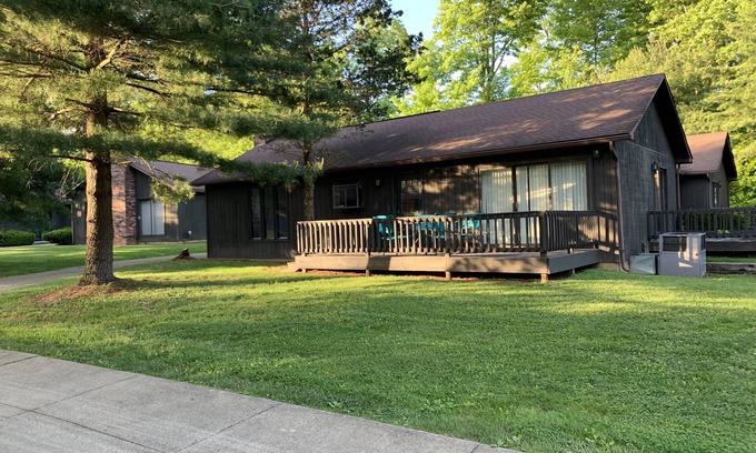 Apple Valley Condo | Apple Valley Lake, Pools and Beaches! Guest passes available for a fee.