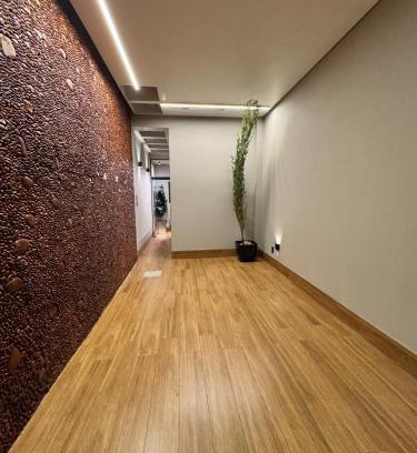 Lavras Apartment | Apt novo no centro com garagem perto de tudo que você precisa
