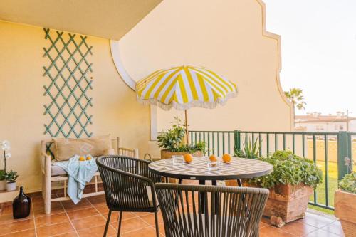 Ericeira Apartment | Apt São Sebastião - 1 bedroom oceanfront with pool