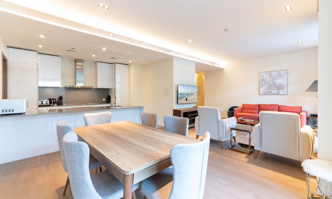 Al Wasl Apartment | Apt w/ Dubai Luxury Experience Nxt to Burj Khalifa