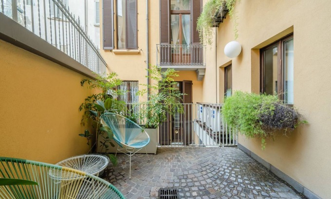 Magenta Apartment | APT with balcony on 2 levels Milan-Centre!