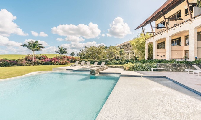 Los Altos Apartment | APT with golf course view in Casa de Campo