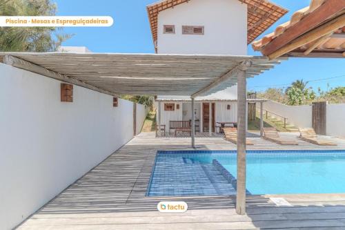 Fortim Villa | Apto 100m da praia no Pontal de Maceió por Tactu