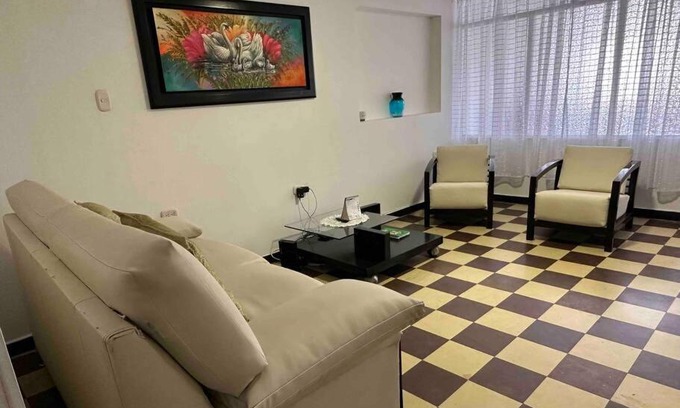 Antonio Narino Apartment | Apto cerca a Clínica del Olaya, candelaria y centro ciudad