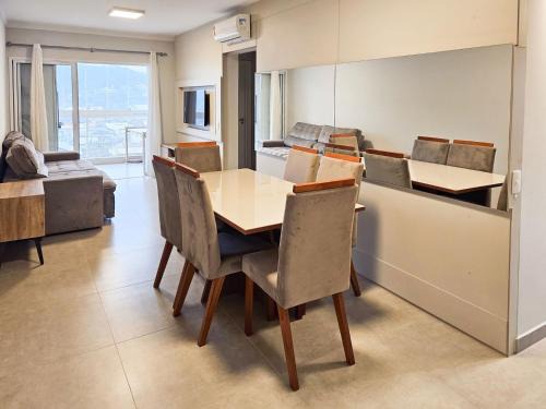 Rocio Pequeno Apartment | Apto Climatizado c/Sacada e Churrasqueira KN0522