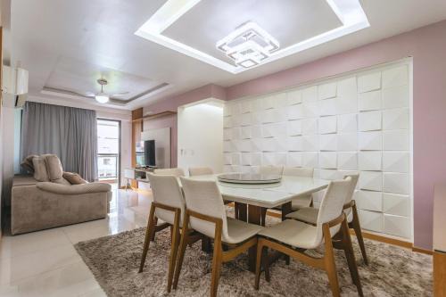 Niteroi Apartment | Apto com piscina, WiFi, ar-condicionado e garagem