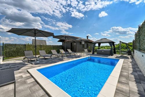 Krapina-Zagorje House | AquaHaven With Private Pool And Wellness - Happy Rentals