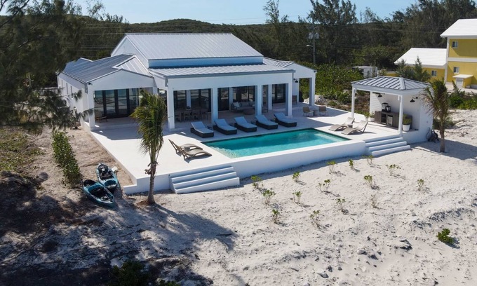 Great Exuma Villa | Aquamarine Villa, Newly Built Designer Home, Centrally Located on Tar Bay