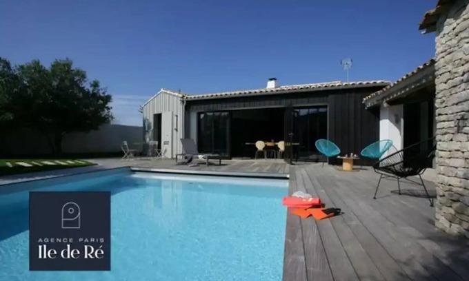 Le Bois-Plage-en-Re Villa | ARCHITECT-DESIGNED VILLA COMBINING CHARM AND MODERNITY