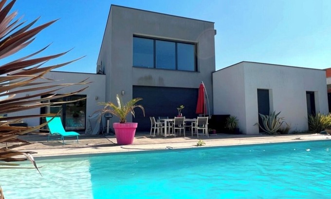 Saintes Villa | Architect-designed villa with heated pool near the Charente and beaches, sleeps 4