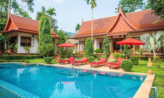 Mae Nam Villa | Architect-designed villa in the heart of a green setting