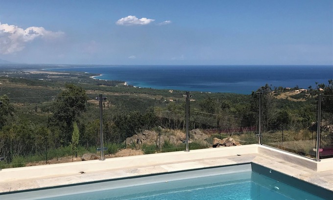 Sari-Solenzara House | architect villa cote des nacres