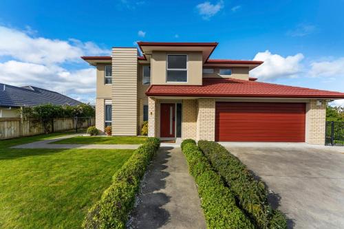 Whanganui House | Architectural Retreat in Prestigious Whanganui