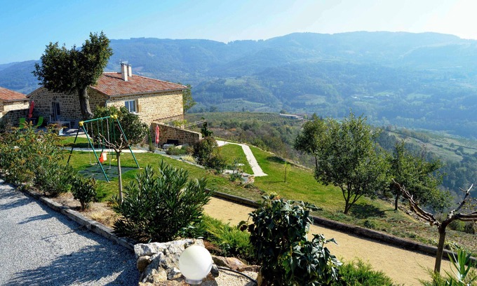 Empurany House | Ardèche, Gîtes, Tout Confort, Piscine Intérieure, Rivière, Cadre Exceptionnel