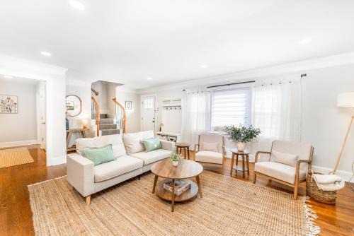 Winston - Salem House | Ardmore Neighborhood Gem - pet and kid friendly
