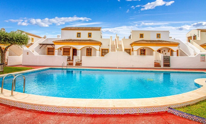 Torre de la Horadada House | Are you dreaming of a sunny family vacation near the sandy beach?