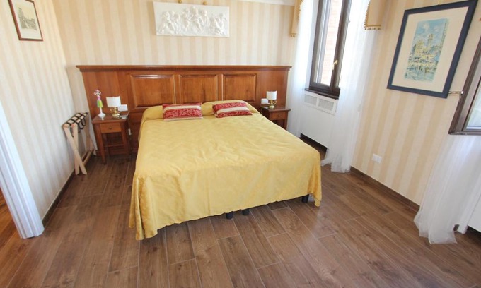 Rione IX Pigna Bed & Breakfast | Area Sacra Relais