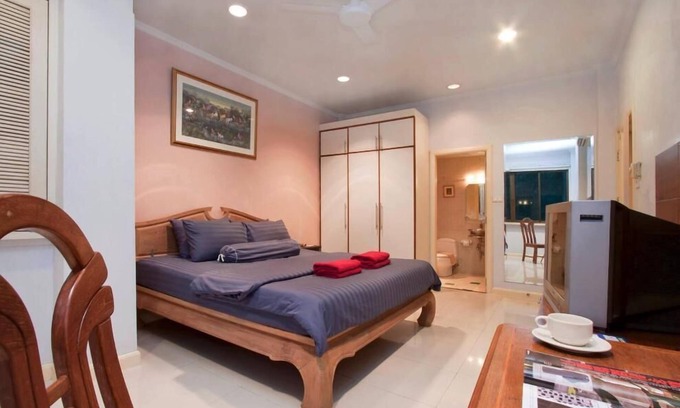 Pratumnak Hill Apartment | Argyle 1 Bed (4) 80 m2 Phratamnak