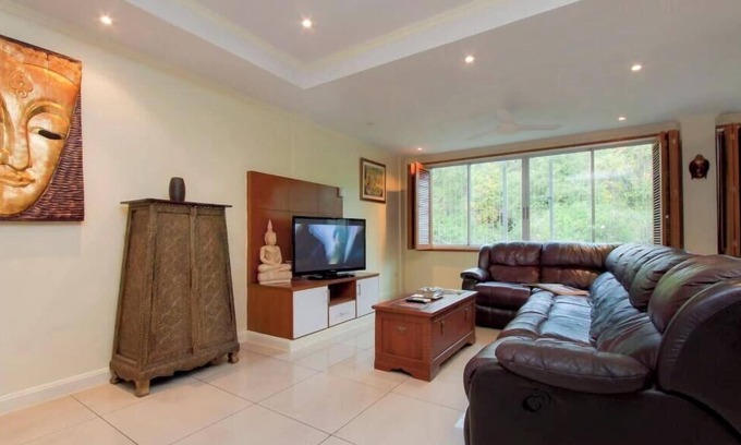 Pratumnak Hill Apartment | Argyle 3 Bed (17) Penthouse 160 m2