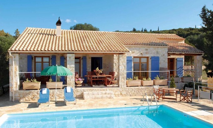 Antipata Villa | Arion