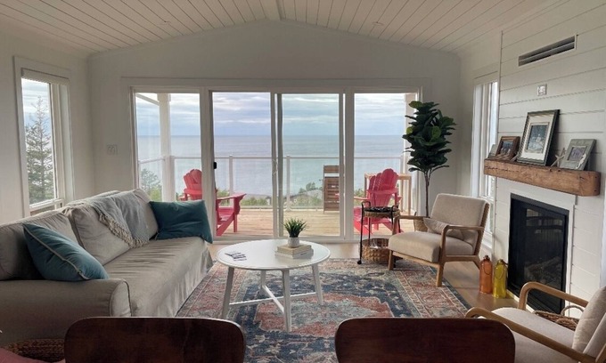 Arisaig House | Arisaig Seaview Cottage with panoramic views of Northumberland Strait