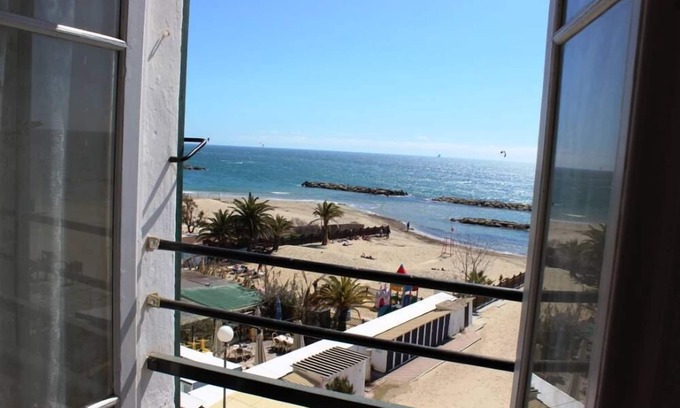 Arma di Taggia Apartment | Arma Di Taggia: A real bath of sun and sea! The Wonderful seaview house for those who want to have everything at your fingertips.
