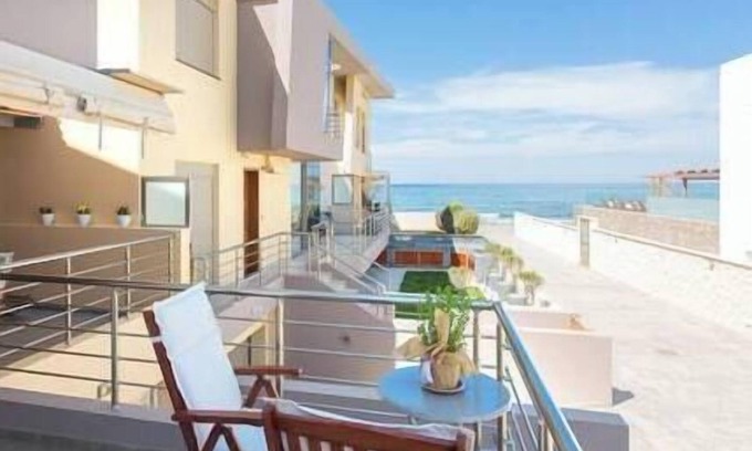 Kokkini Chani House | Armilides Luxury 3 bedroom maisonette apartment