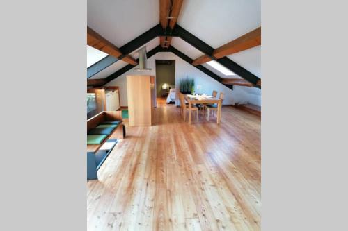 Arona Apartment | Arona 01 attic mansarda secondo piano no ascensore no hotel