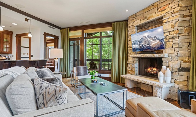 Empire Pass Condo | Arrowleaf Lodge at Deer Valley Resort - Three Bedroom Residence #203