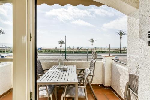 Empuriabrava Apartment | Art- Apartamentos Revilla Tacke B