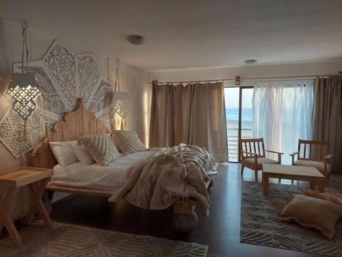 Rand Rifles House | Art Cabin At The Beach