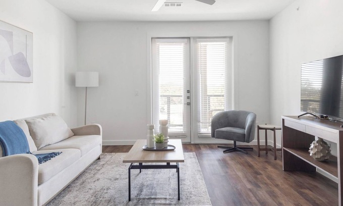 Austin Apartment | Artesian 1BD 1 - One Bedroom Apartment, Sleeps 2