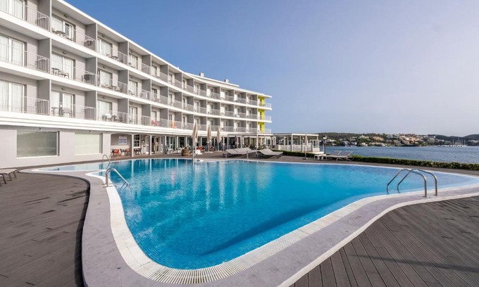 Es Castell Hotel | ARTIEM Carlos - Adults Only
