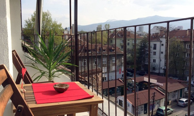 Lozenets Apartment | Artistic penthouse in walking distance to downtown.