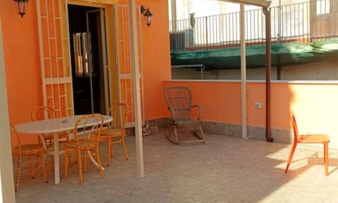 Old Town Apartment | Artists' refuge with large terrace in the heart of downtown