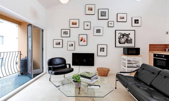 Newton Apartment | Artists Retreat in Heart of CBD