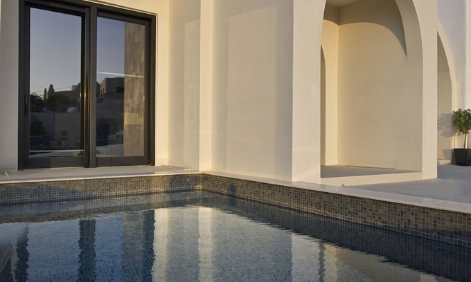 Kamari House | Artium Villa with Pool hosted by K&Kn