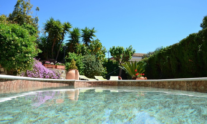 Cabrils Apartment | Arts House. Pool, Garden, Beaches, Mountains @ 20 km from Barcelona