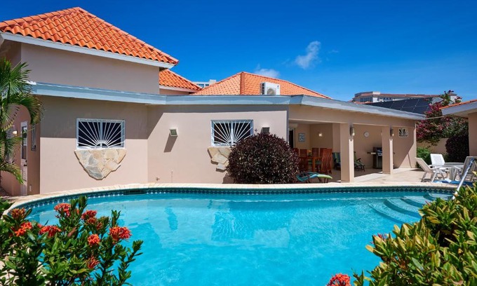 Palm Beach Villa | Aruba Palm Beach Villa