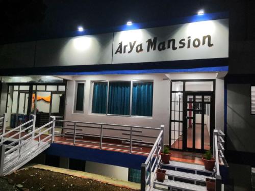 Lansdowne House | Arya Mansion