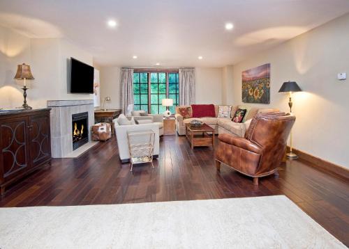 Avon House | Ascent Residence 309